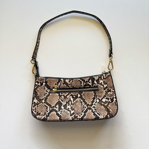 Beautiful Small Snakeskin Patterned Shoulder Bag - Picture 2 of 8